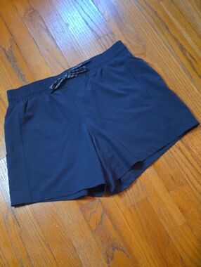 Pacific Trail Navy Shorts Size M